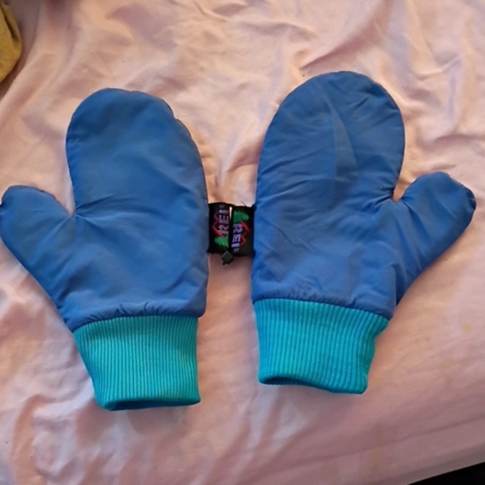Blue Kids Mittens